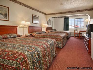 Days Inn By Wyndham Laramie Rom bilde